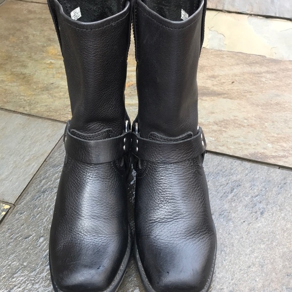 Frye Boys HarnessPull On Size 2 Black EUC - Picture 4 of 8